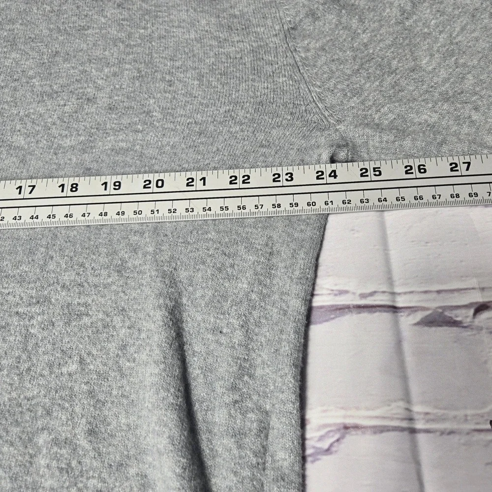 Abercrombie & Fitch Men Sz M Gray Crewneck Viscose Blend Knit Sweater Drop Shoul